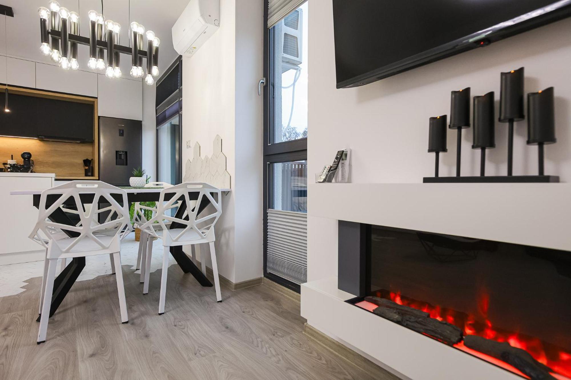 Luxury Landing 2 - Centrally Located With Private Parking * Târgu-Mureş